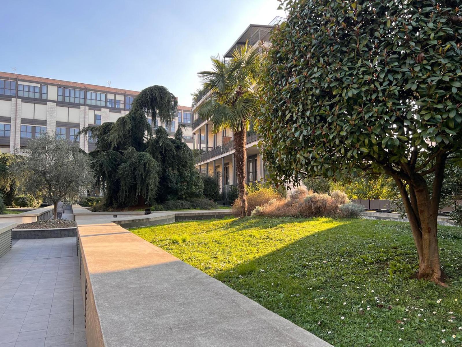 Kibilu - Via Pompeo Mariani Milan
